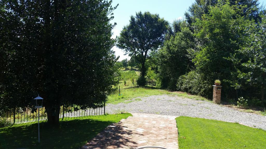 Cascina Rollone Villa Rocchetta Tanaro Bagian luar foto